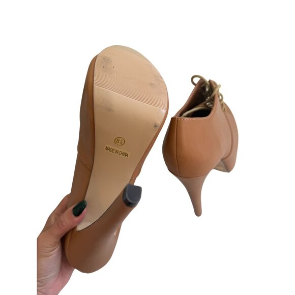 EYE CANDIE Beige Laceup Platform Booties Heels Size 8.5 - Picture 5 of 9